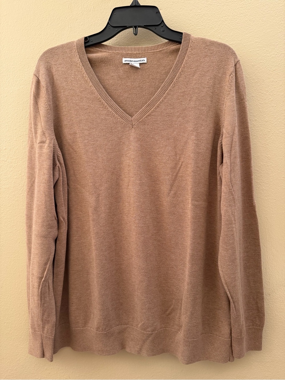 Preloved Amazon Essentials Women's V-Neck Sweater in Taupe
